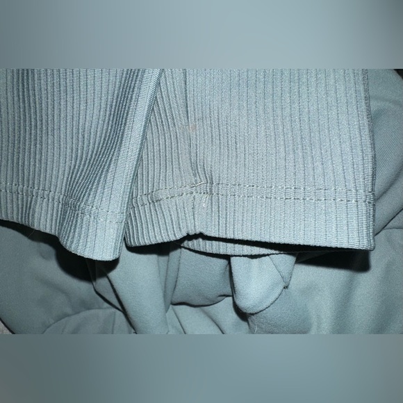 Zara Girls Leggings smooth on top part, texture on bottom, blue/gray?, size 9-10 - Picture 12 of 14